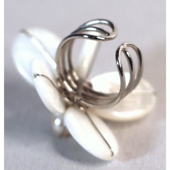 Chunky Flower Ring White Ocean Shell Petals And Pearly Beads Adjustable Band - Picture 7 of 8